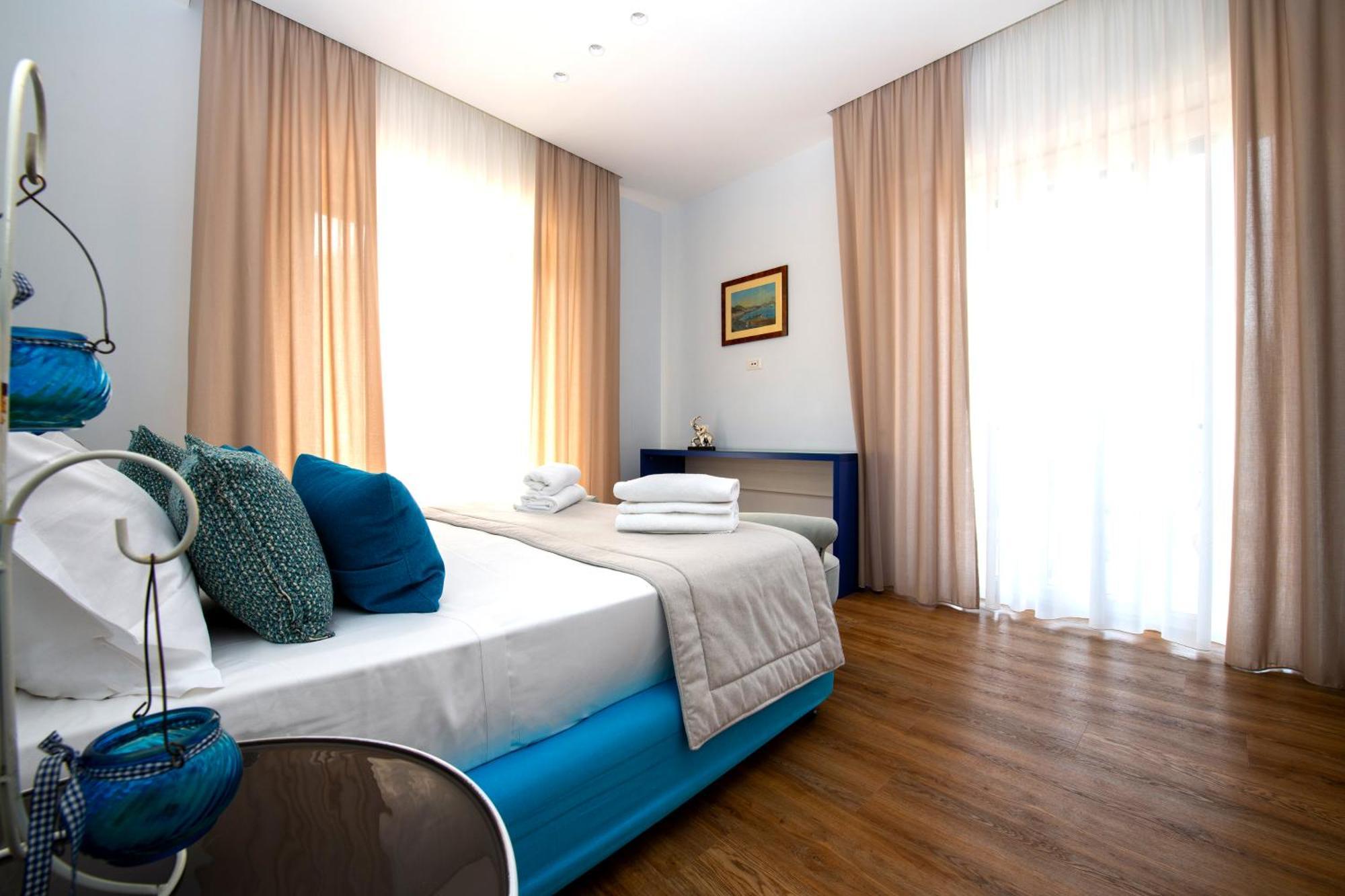Shabby Chic Seaview Apartments 카스텔라마레디스타비아 외부 사진