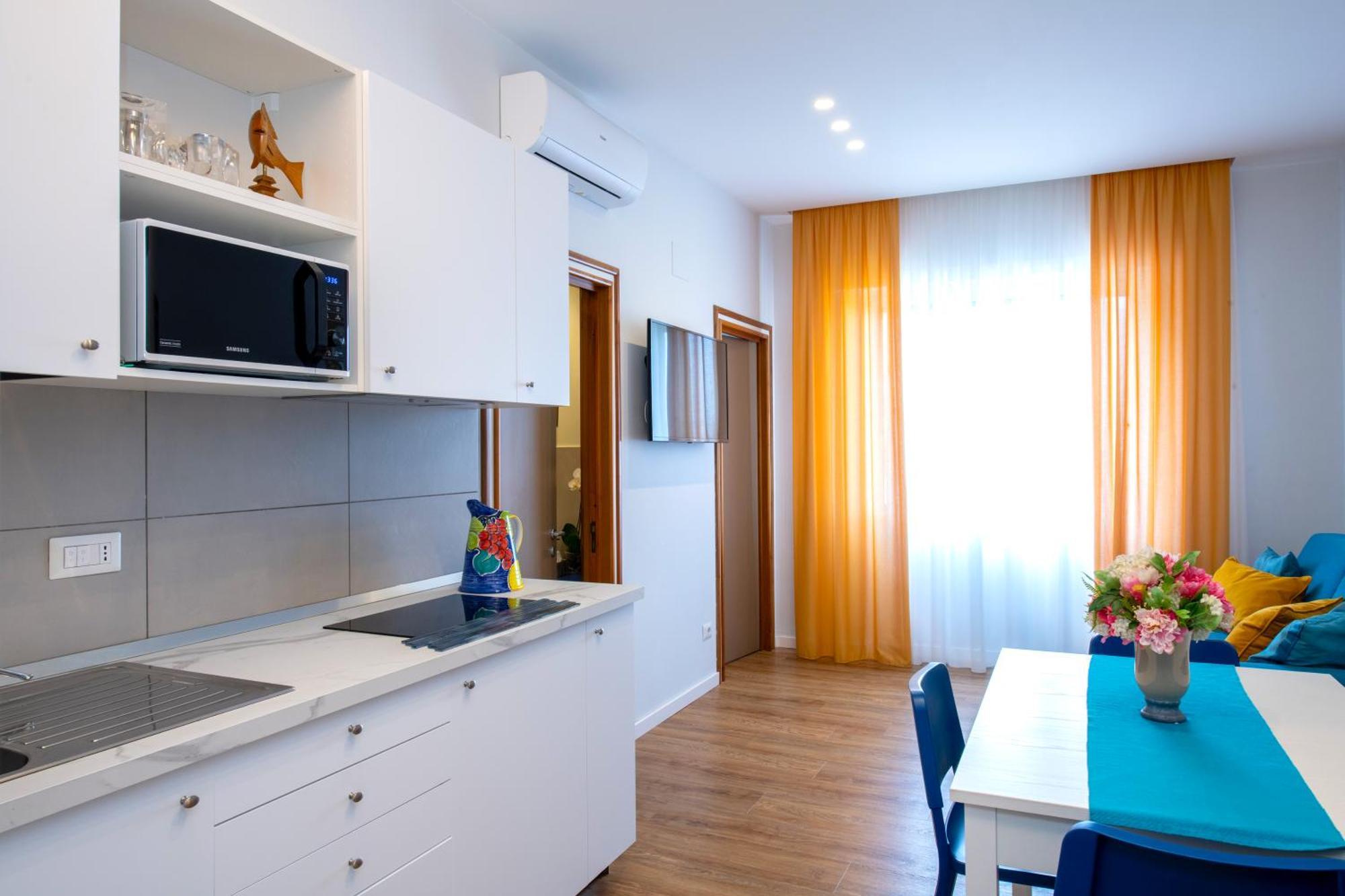 Shabby Chic Seaview Apartments 카스텔라마레디스타비아 외부 사진