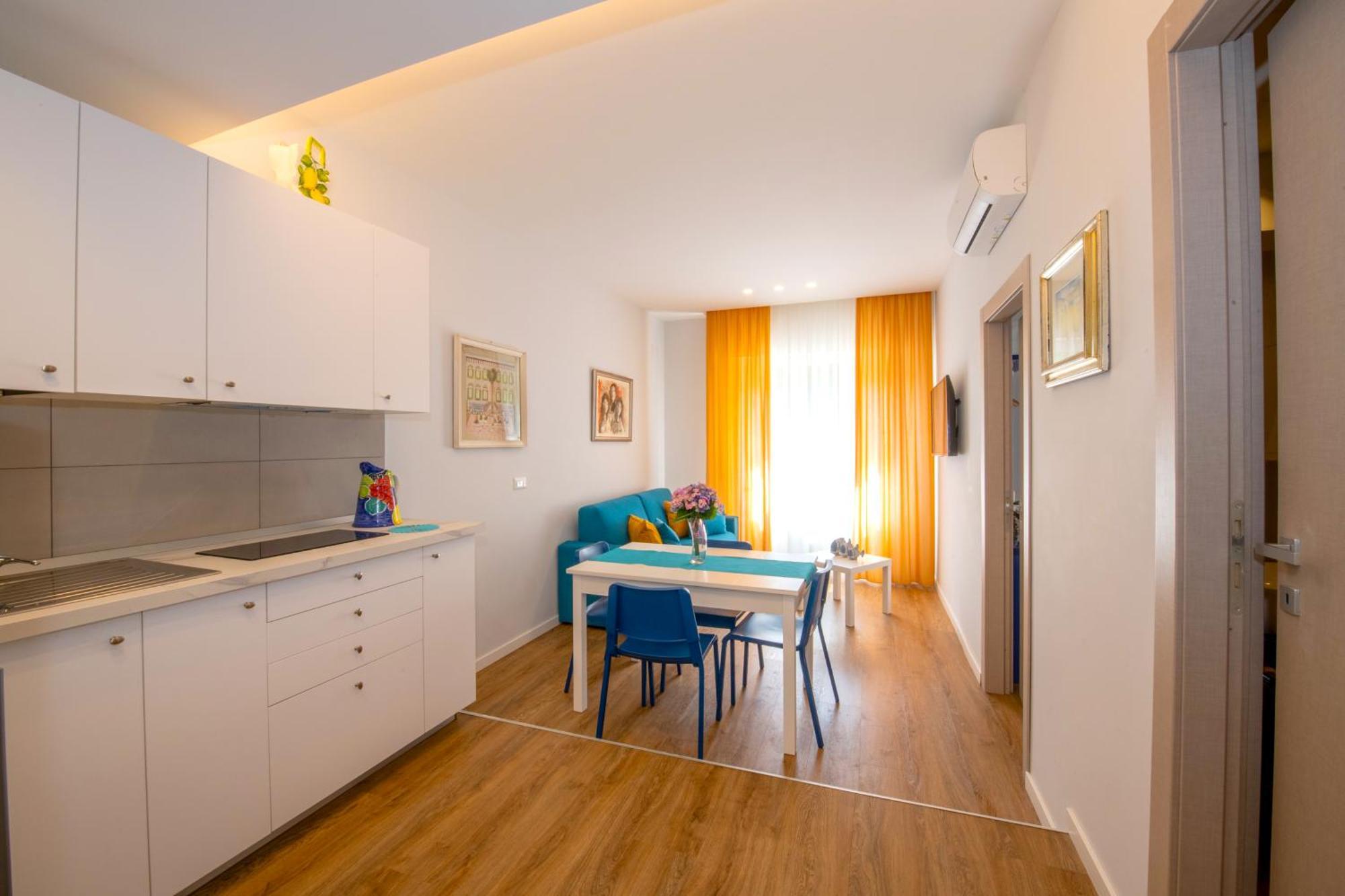 Shabby Chic Seaview Apartments 카스텔라마레디스타비아 외부 사진